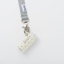 画像をギャラリービューアに読み込む, Suriv <クリーム>まるごと洗えるマスクケース(消毒ボトル&ホルダー付)